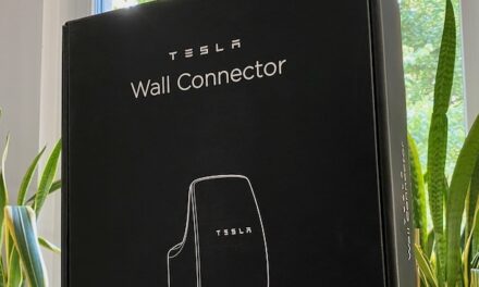 Tesla Wall Connector V3: Vergleich mit V2 & Unboxing